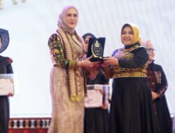 Mardiana Musa Ahmad Hadiri Fashion Show Rangkaian Lampung Craft Ke – IV Tahun 2023